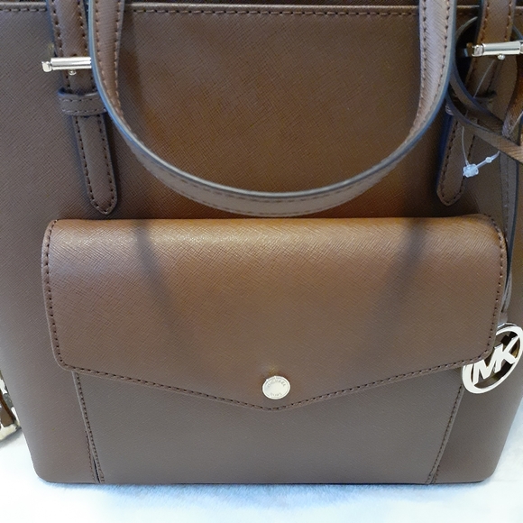 Michael   Kors   Leather   Medium   Tote - Picture 6 of 6